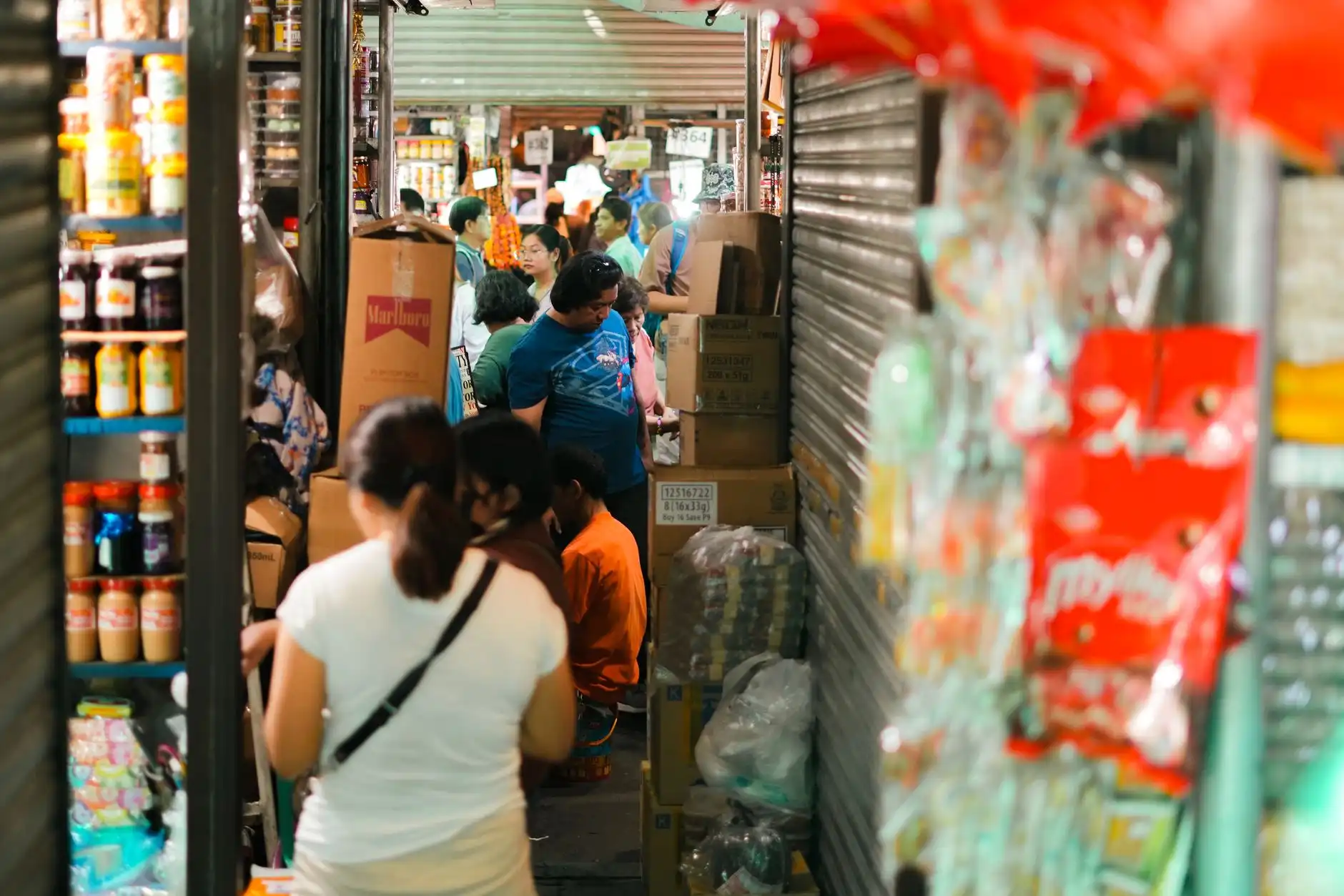 2025年深圳旧房翻新市场趋势与环保装修技术应用解析