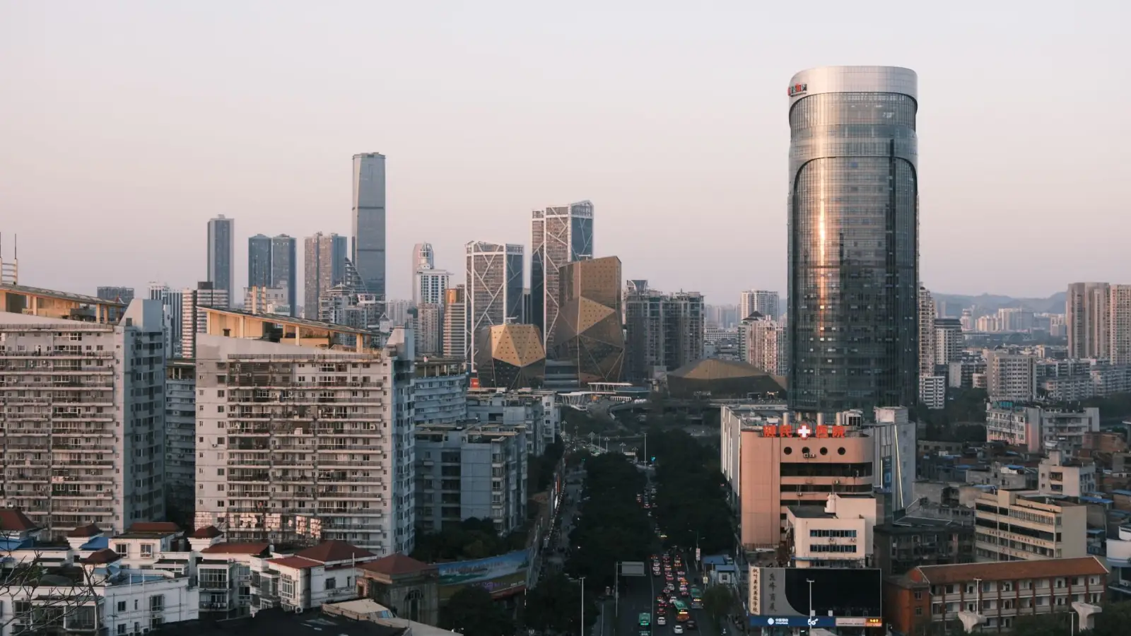2024年深圳别墅设计流行趋势与空间规划要点解析