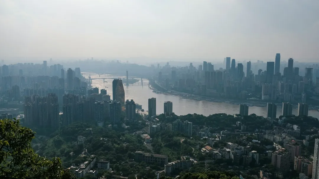 深圳彩富建筑装饰：别墅设计与旧房翻新一站式解决方案解析